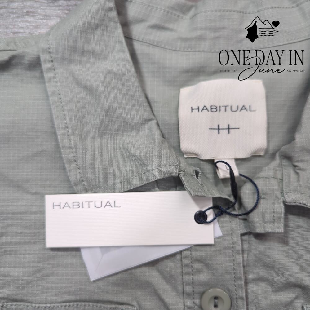 Habitual Button Front Top Size L NWT - image 2